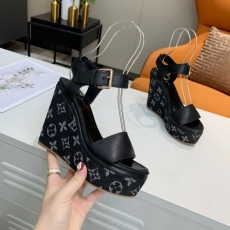 Louis Vuitton Sandals